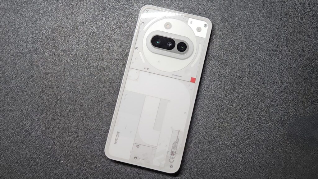 Nothing Phone (3a)  の外観デザイン