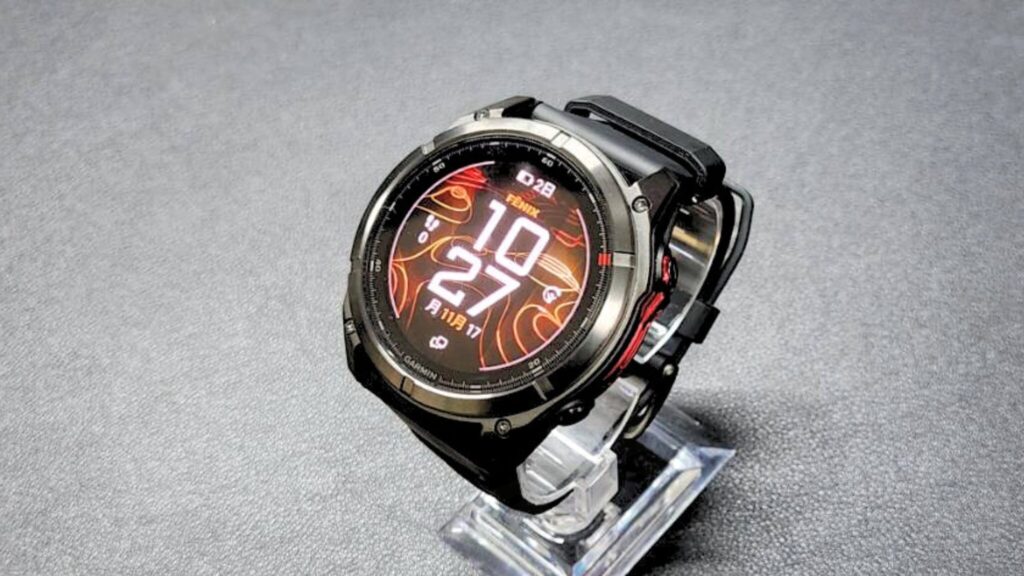 右側面：上ボタン（アプリ）、下ボタン（戻る）