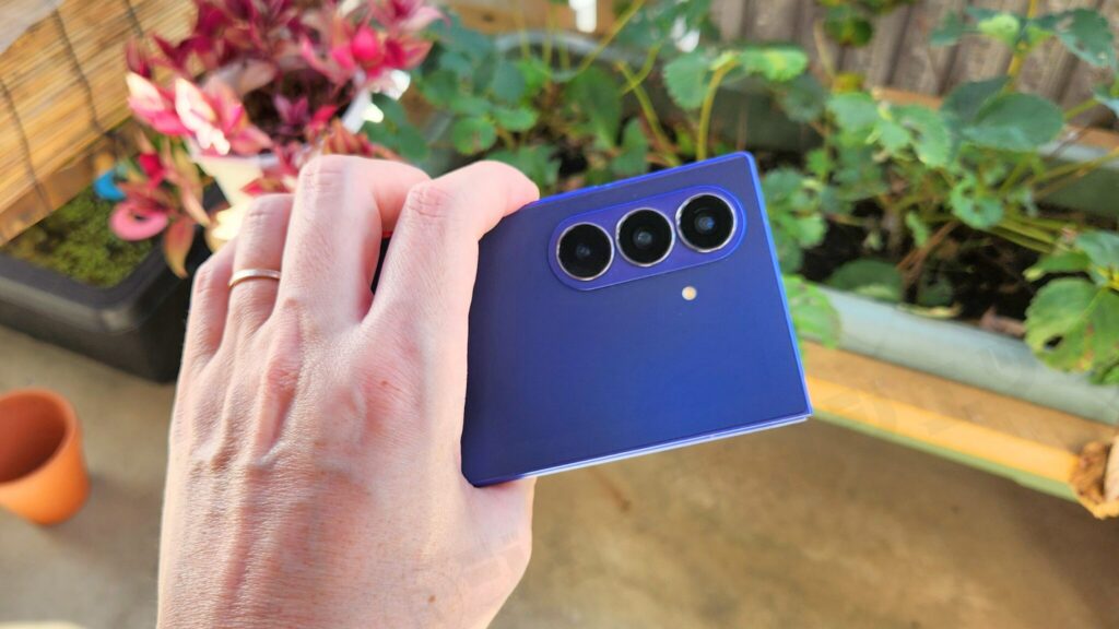 重量【215gは決して軽くない】