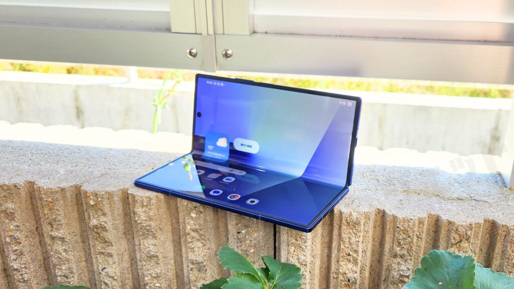 Galaxy Z Fold 7 の特徴【史上最薄の折りたたみスマホが実現する新次元】