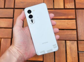 arrows Alpha2 M10 実機レビュー｜発熱でベンチマークが不安定に…前作Alphaを買った方がいいのか徹底検証